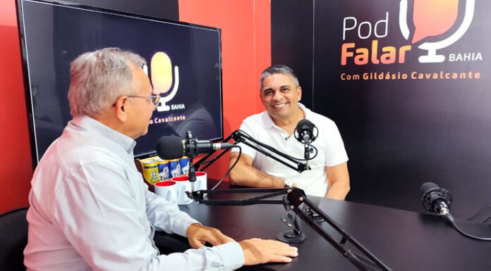 Presidente do MDB em Santo Antônio de Jesus, Ruy Tourinho convida a população para o PGP e destaca as obras do governo da Bahia no município. Assista
