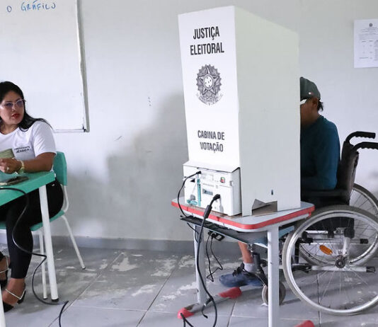 TSE anuncia programa de transporte e acessibilidade para eleitores com deficiência ou mobilidade reduzida