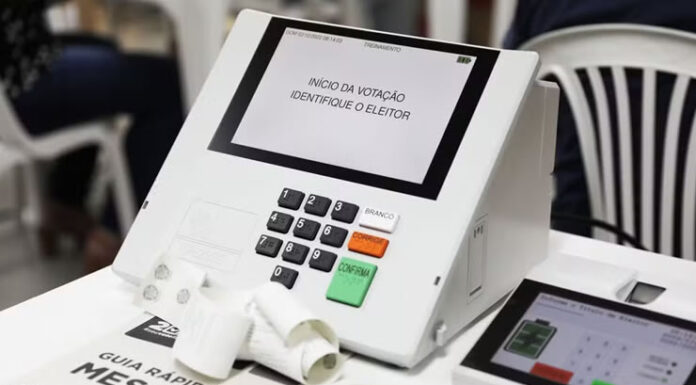 TRE na Bahia inicia força-tarefa para testar mais de mil urnas eletrônicas focando nas Eleições 2026