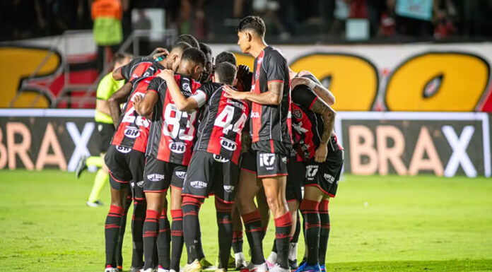 Retorno com o pé direito: Vitória vence o Vasco no Barradão e mantém força em casa no retorno pelo Brasileirão