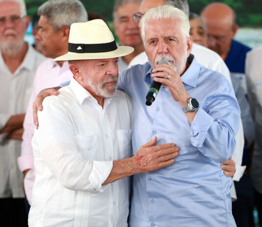 Wagner e Lula se encontram pela primeira vez após senador deixar liderança do governo